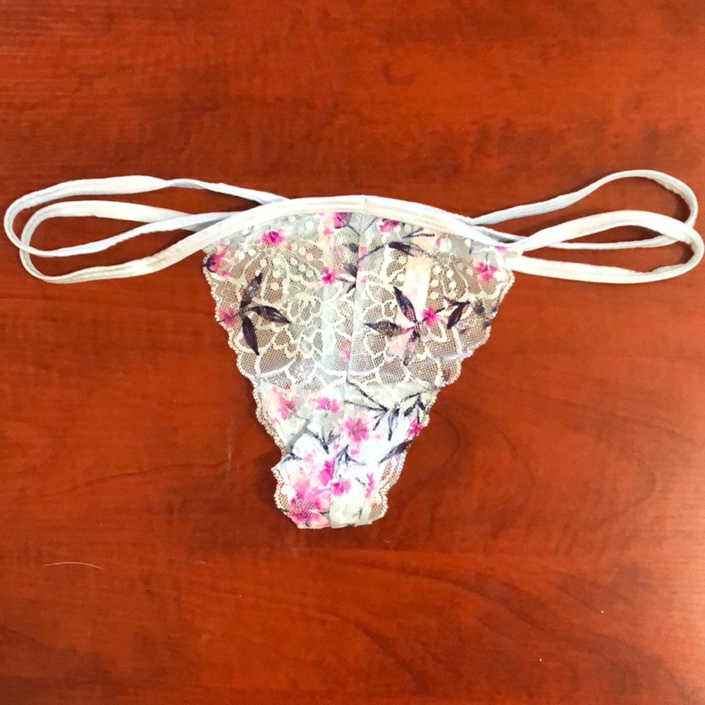 🆕 VS Pink Blue Floral Strappy Side Thong Sz LG